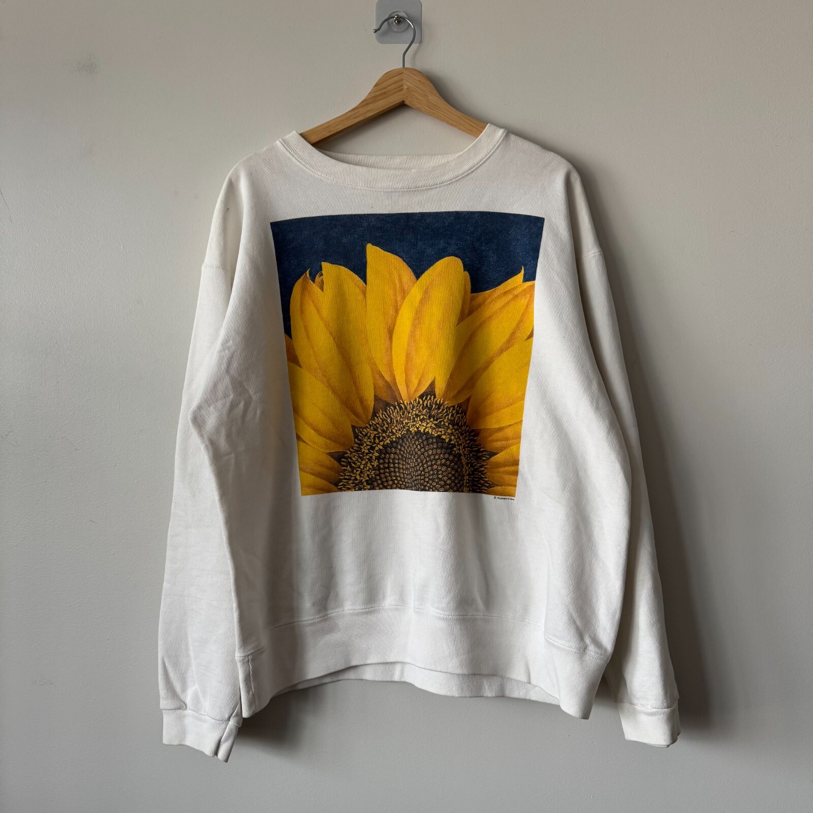 VTG 90s Sunflower Print Sweatshirt for Men L Cottagecore Minimalist Style