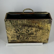 VTG Embossed English Traditional Hammered Brass Over Wood Magazine Holder Rack