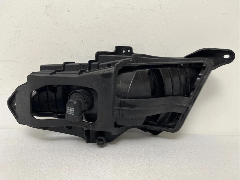 ✅OEM 2007-2010 Hyundai Elantra Left Diver's Side Sedan Front Fog Lamp - Image 3 of 3