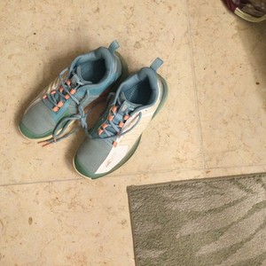 Women’s K Swiss Ultrashort 3 Tennis Shoes Women’s 8.5