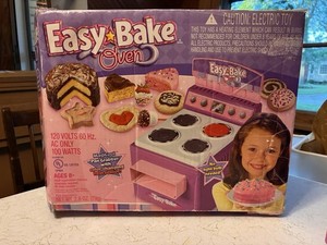Easy-Bake Oven New in Box 2006 Hasbro Purple Pink Model 65805 Ages 8+ Vintage