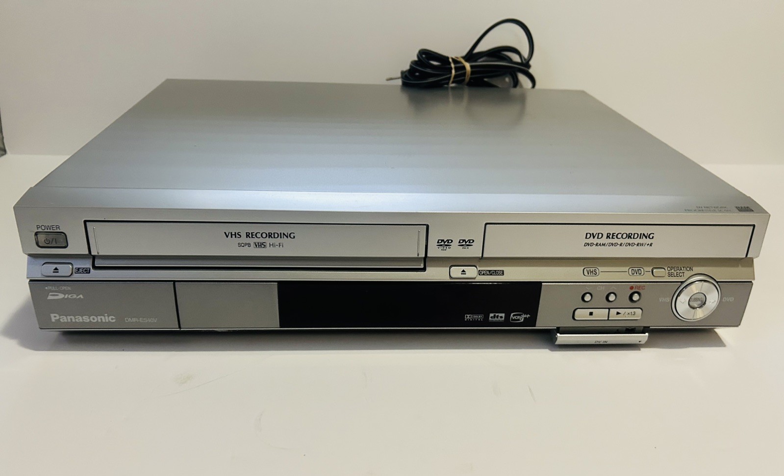 Panasonic DMR-ES40V DVD & VCR Recorder Combo Player No Remot