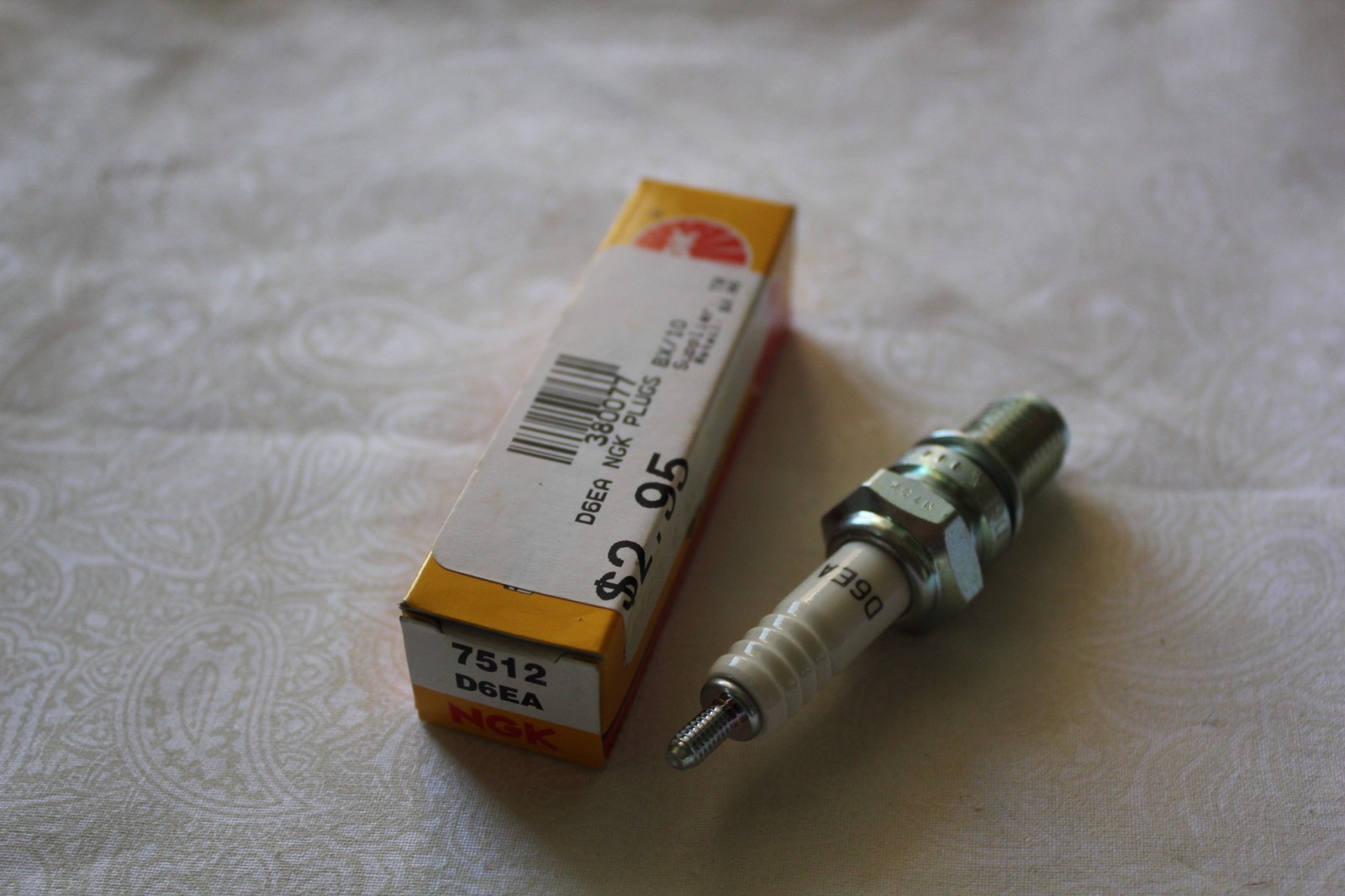 NGK D6EA SPARK PLUG STOCK # 7512