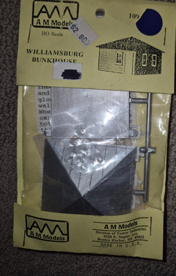 HO AM Models 109 Williamsburg Bunkhouse Kit  NIP BE6