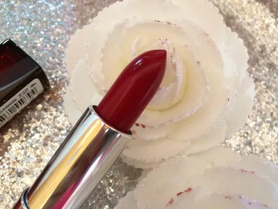 GEMEY MAYBELLINE COLOR SENSATIONAL ROUGE A LEVRES 547 PLEASURE ME RED NEUF - Photo 1/2