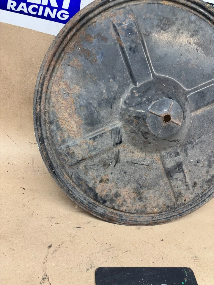 1962 1961 62 61 1963 64 65 Cadillac neumático de repuesto cubierta de llanta tapa estampada O Foto 2 de 4