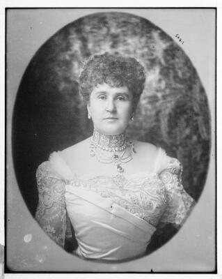 unidentified woman c1900 Large Historic Old Photo 2