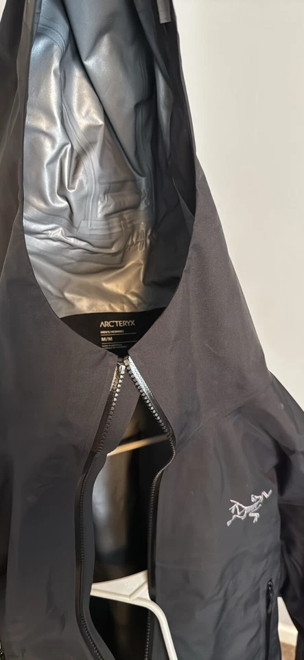 Chaqueta Arcteryx Beta Negra Hombre Gore-Tex Nueva con Etiqueta Foto 2 de 2
