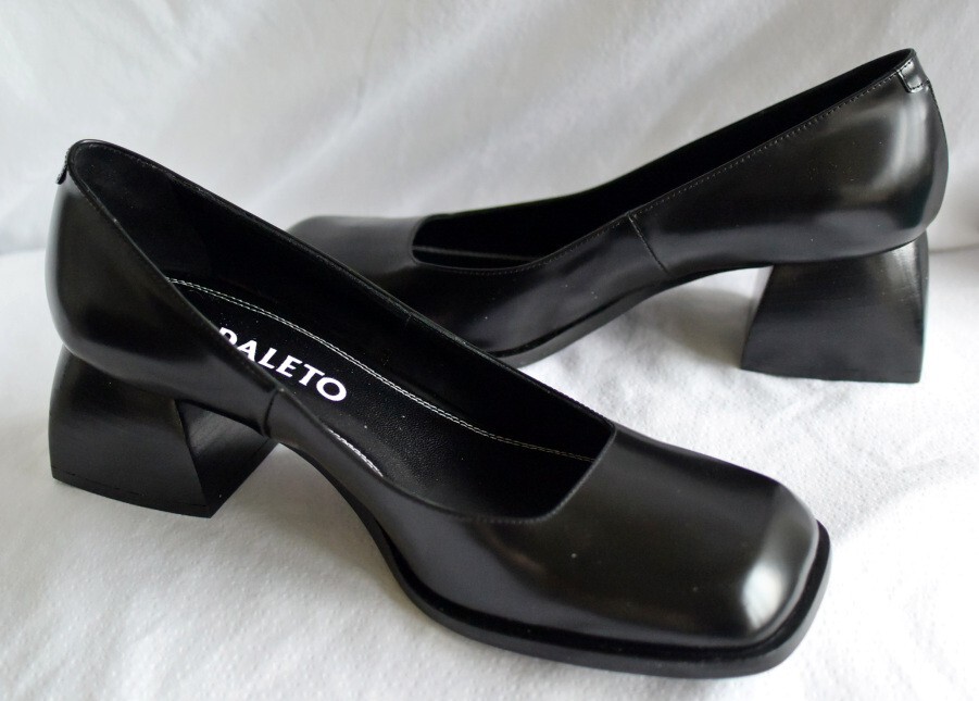 NWOB Nodaleto Bulla Tacha 50 Black Glassed Leather Block Heel