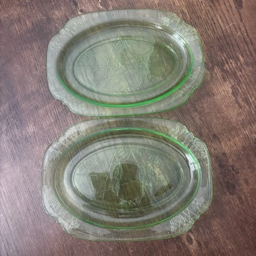 Lot Of 2 - Vintage Federal Glass “Parrots” Pattern  - Uranium Glass Platters