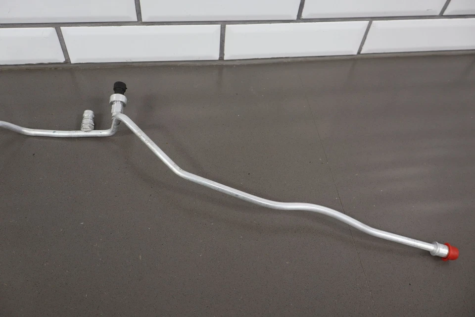 06-09 Cadillac XLR-V Set of 2 Air Conditioning AC Refrigerant Hoses Lines - Image 4 of 4