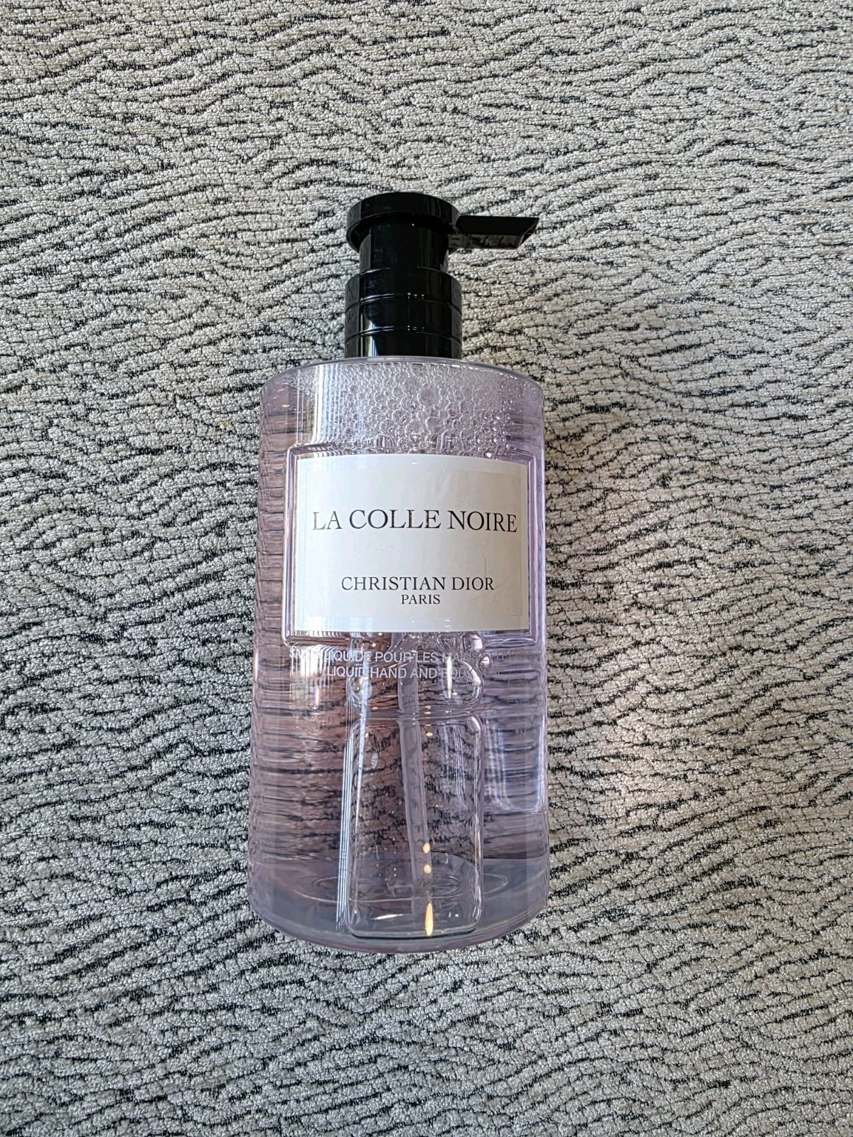 DIOR LA COLLE NOIRE 350ml ボディソープ La Colle Noire Luxury Liquid Hand Soap Body Soap | DIOR US
