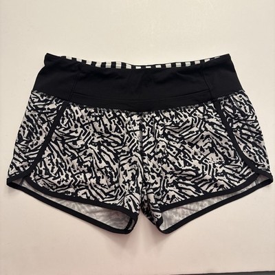 Lululemon Women's Speed Up Shorts Size 6 Lined 4  Black and White Jungle
