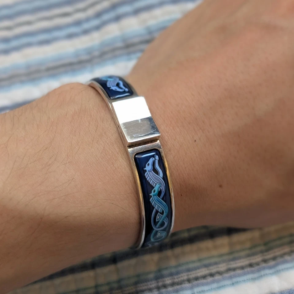 Brazalete vintage Hermès esmalte plata esterlina - motivo ecuestre (raro) Foto 4 de 4