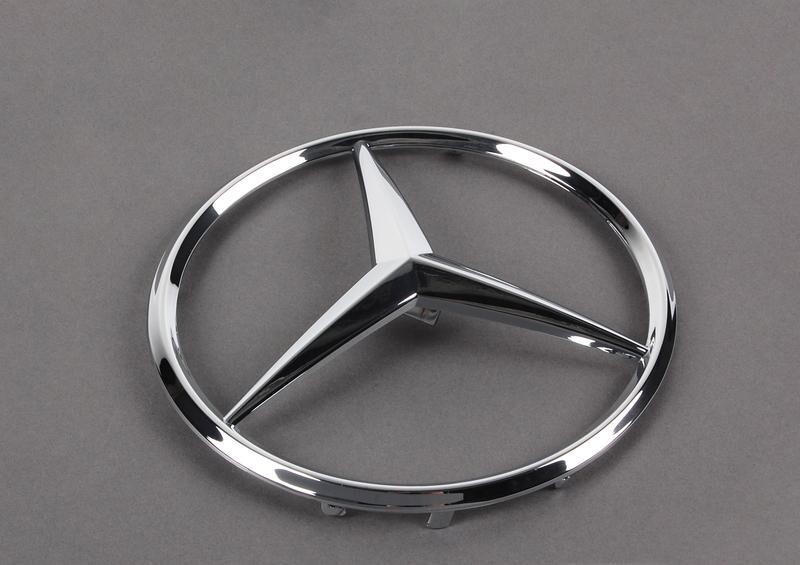 NEW GENUINE MERCEDES MB W163 ML FRONT RADIATOR GRILL BADGE EMBLEM  