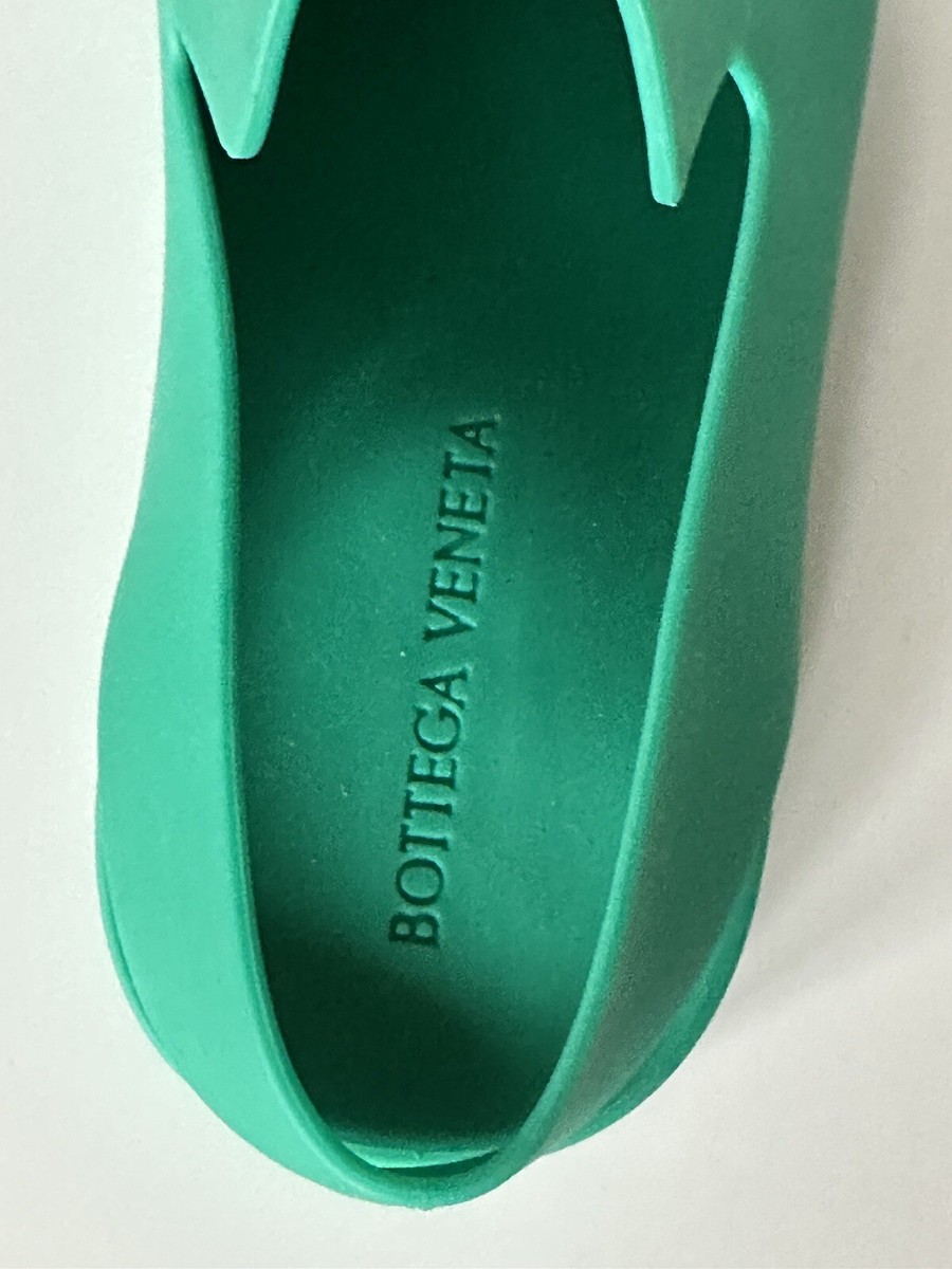 Bottega Veneta Matt Rubber Turquoise Sandals 8 US (41 Euro  display picture 1