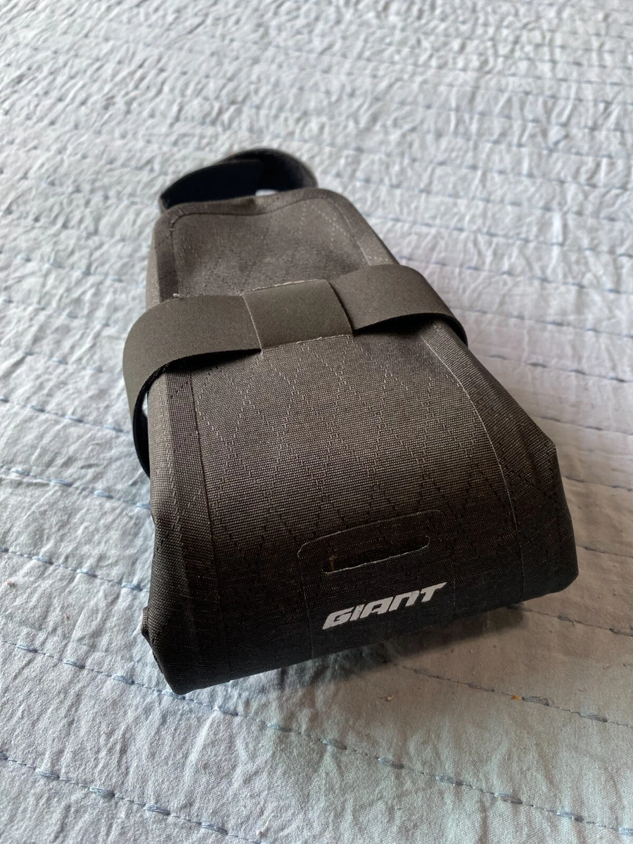 BOLSA SILLIN GIANT H2PRO TALLA M :: Alforjas , bolsas sillin , manillar ,  gravel :: ACCESORIOS :: Bicicletas Juanma, Mountain bike Valencia,  comprar bicicletas