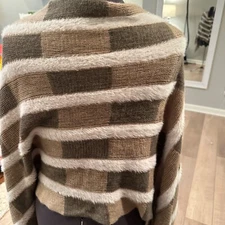 NORTHERN ANGEL CREAM AND BROWN SWEATER SHAWL L/XL