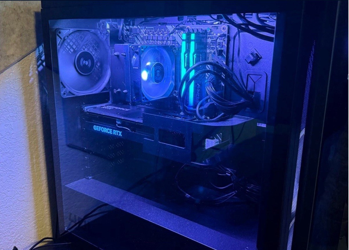 HP OMEN 40L Gaming PC Ryzen 7 7700 | RTX 4060 Ti | 32GB DDR5 RAM
