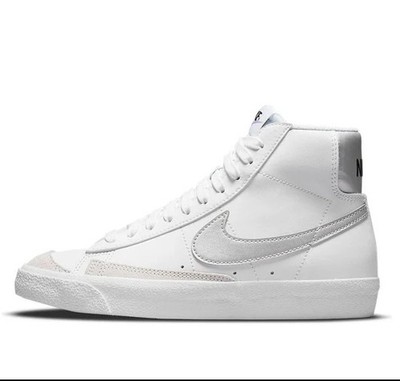 NIKE BLAZER MID'77 (GS) DA4086 101 DAMEN & KINDER SNEAKER**