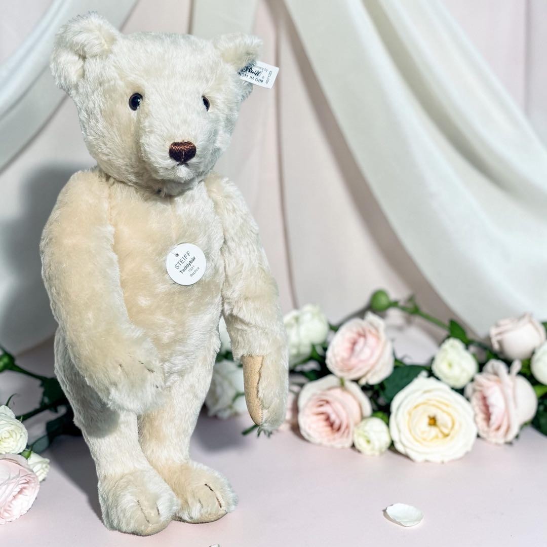 Steiff Teddy Bear 1921 Replica, White, with Certificate, Box, and