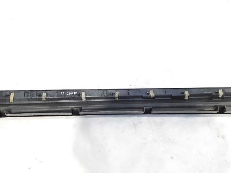 2014 2017 Maserati GHIBLI OEM Right Rocker Panel Moulding Skirt Pulled Clip