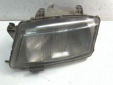 Feu avant (phare) Saab 900
