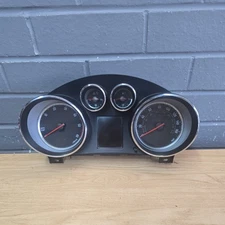 VAUXHALL INSIGNIA VX-LINE SPEEDO CLOCKS AND REV COUNTER 365903926 2012-2017