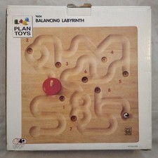 PLAN TOYS 9606: Balancing Labyrinth [Gleichgewichtsspiel]. Achtung: Nicht geeign