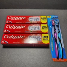 Colgate Fluoride Toothpaste  3 Pack 4 Oz 60% More Each Box Free Toothbrushes (2)