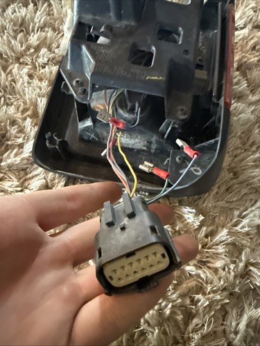 Luz trasera izquierda conductor Jeep JL Wrangler OEM 2018-2023 - Imagen 8 de 8