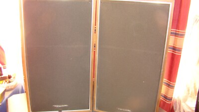 Pair VIntage Realistic Nova 15 Speakers  Please read