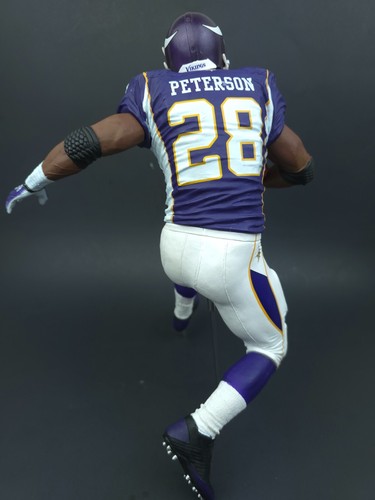 Adrian Peterson 12" McFarlane Minnesota Vikings NFL Football Figure - Picture 8 of 10