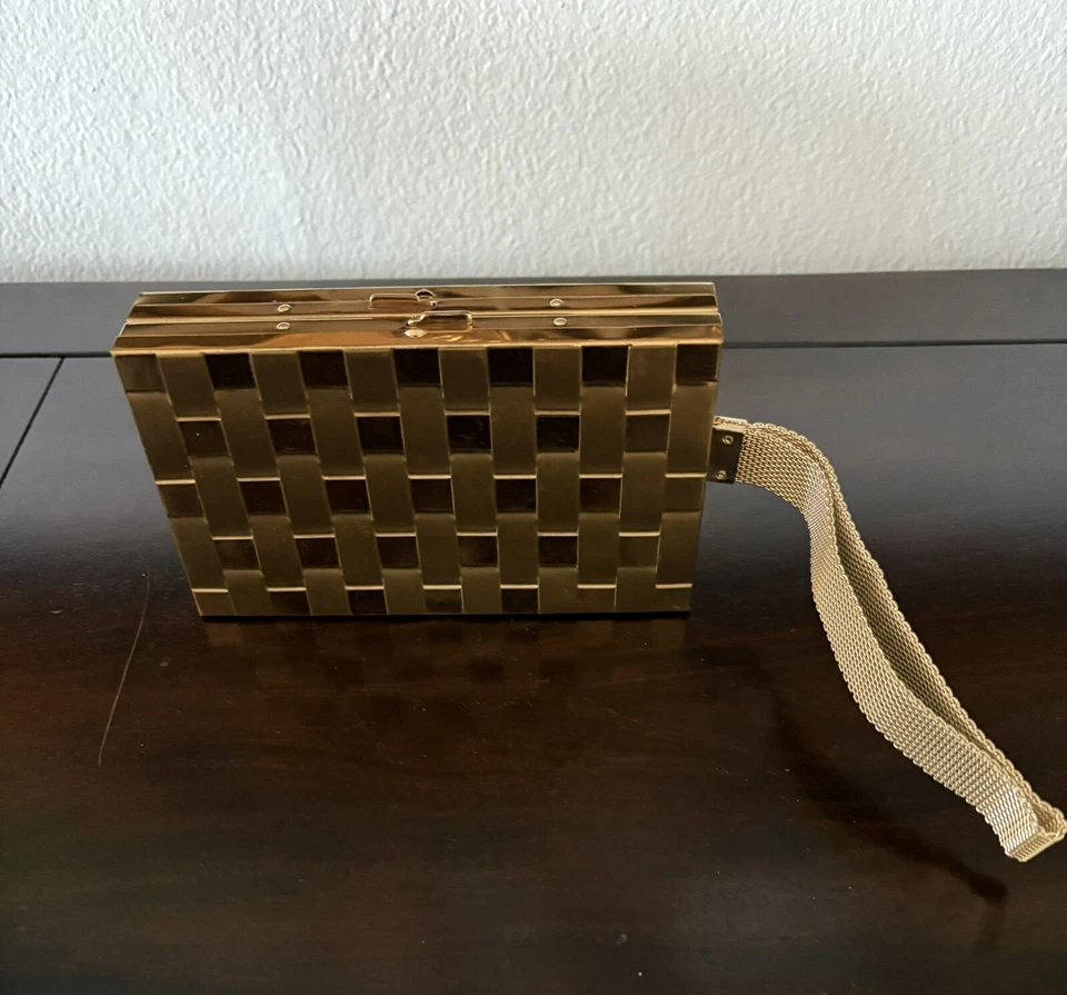 De colección. Bolso sin asas/bolso de noche de malla tejido canasta de metal tono dorado de la década de 1950 - Art Deco - ¿Evans? Foto 2 de 4