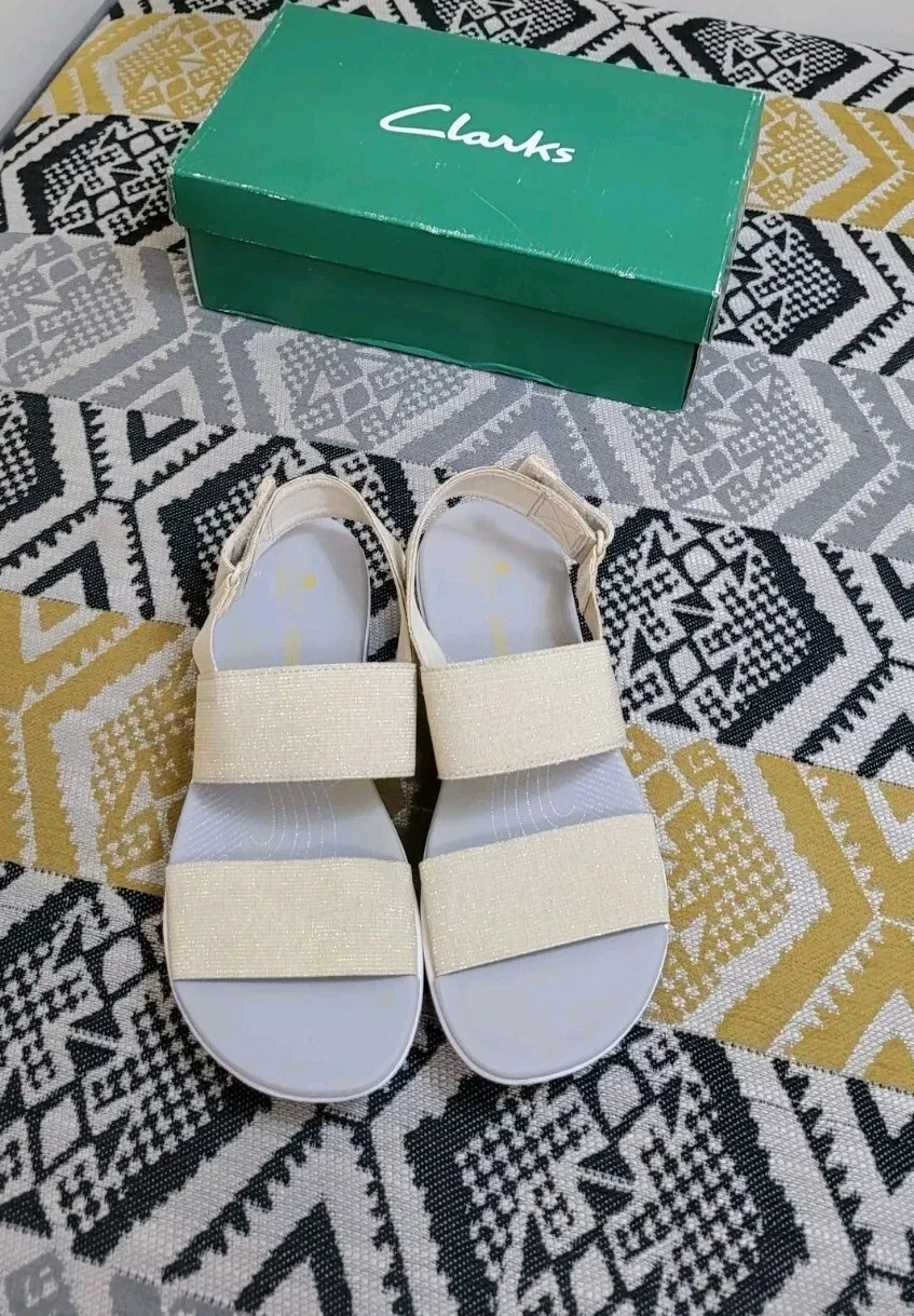 Sandali sportivi Clarks Cloudsteppers Arla Jacory con zeppa elastica taglia 3 EU 35 5