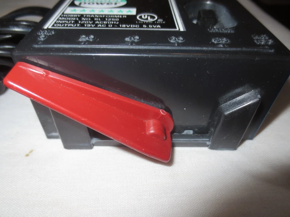 Model Power RL-1250 Hobby Transformer W/ Direction & Speed Controls - Image 3 of 4
