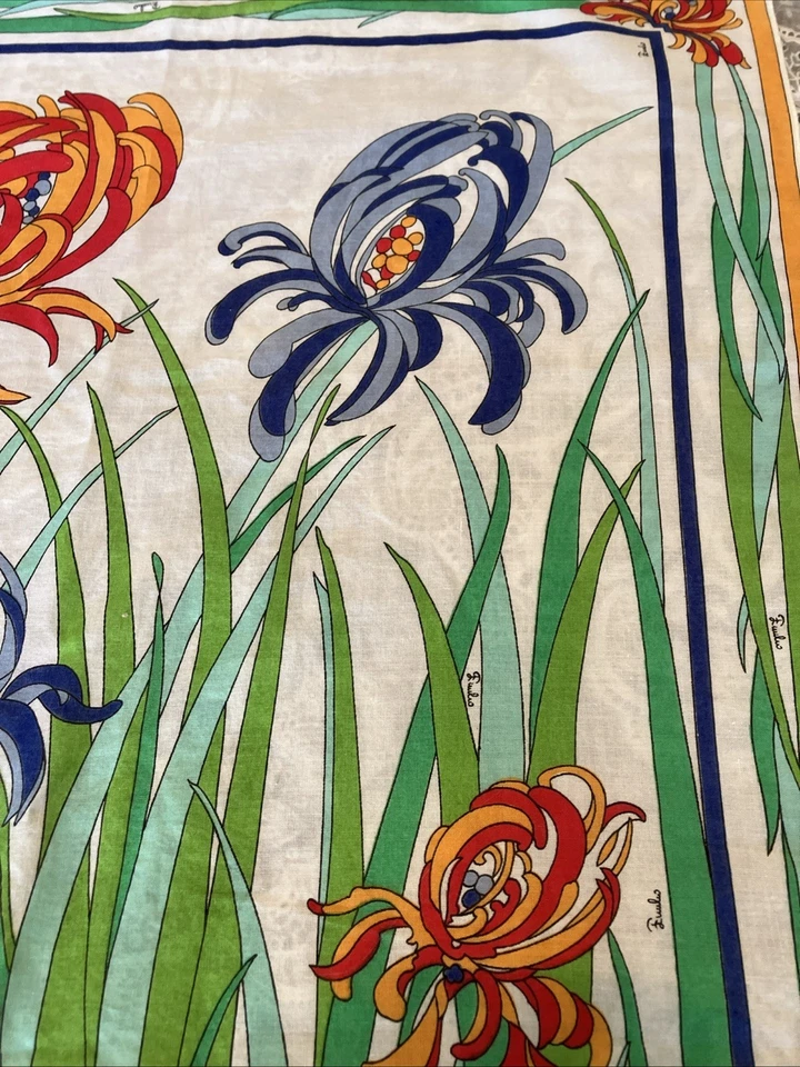 Bufanda de algodón vintage Emilio Pucci multicolor floral iris Italia años 70 34" x 32" Foto 2 de 4