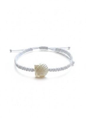 Makramee Armband Weiß mit Muschel   Handmade | Sommerlich | Verstellbar