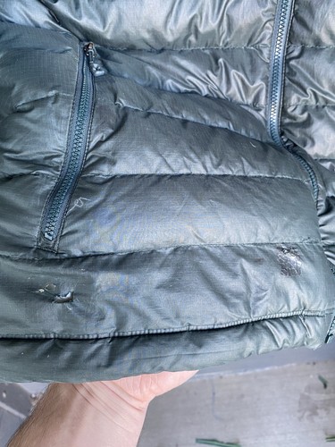 Patagonia Herren Nano Puff Hoodie Jacke Gr. Medium Gänsedaunen grün *MÄNGEL* - Bild 4 von 14