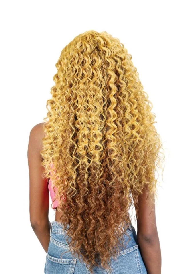 Beautiful 30 Inch Motown Tress Side Part Water Wave Wig 613/27 - Image 2 of 4