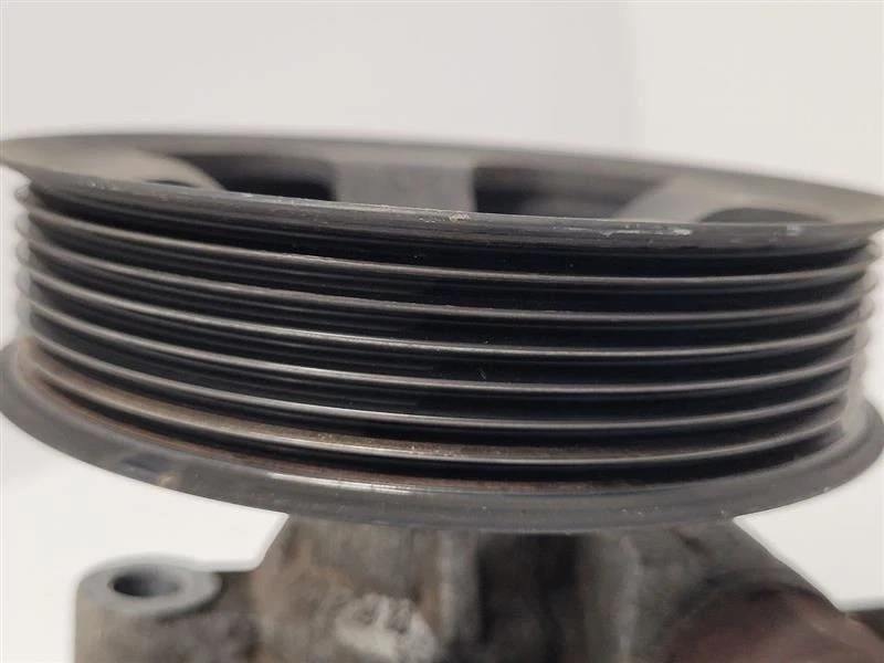 2003-2009 TOYOTA 4 RUNNER Power Steering Pump 6 Cylinder   - Image 4 of 4