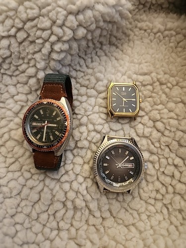 WATCH LOT OF 3 ..CLINTON, GRAND PRIX,ACQUA FOR REPAIR OR PARTS