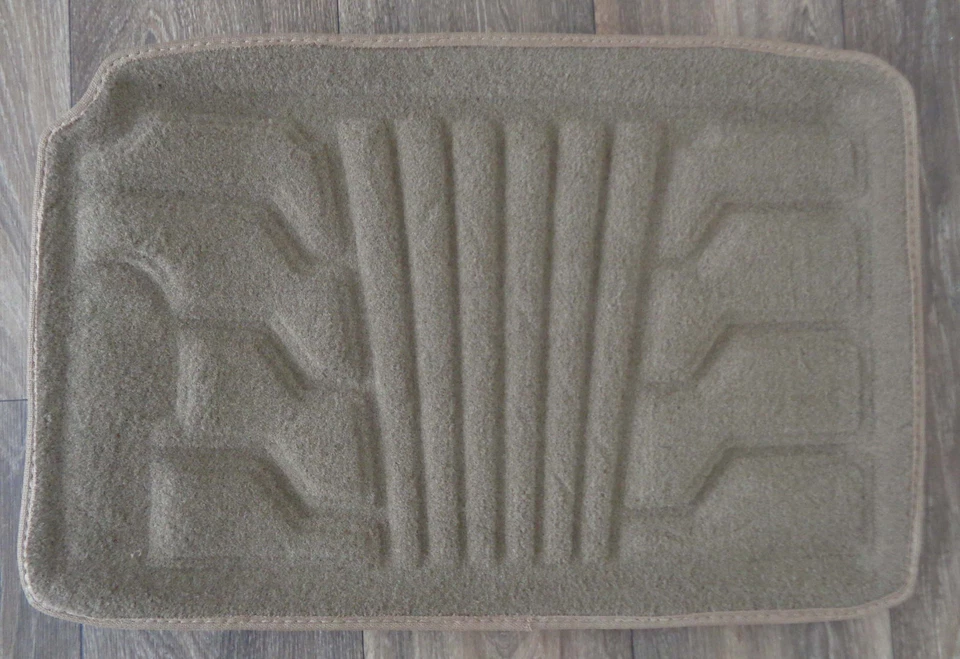 Alfombra Chevrolet HHR Lund 783047-T Catch-It 2da fila revestimientos de piso NUEVO bronceado 08-11 Foto 4 de 4