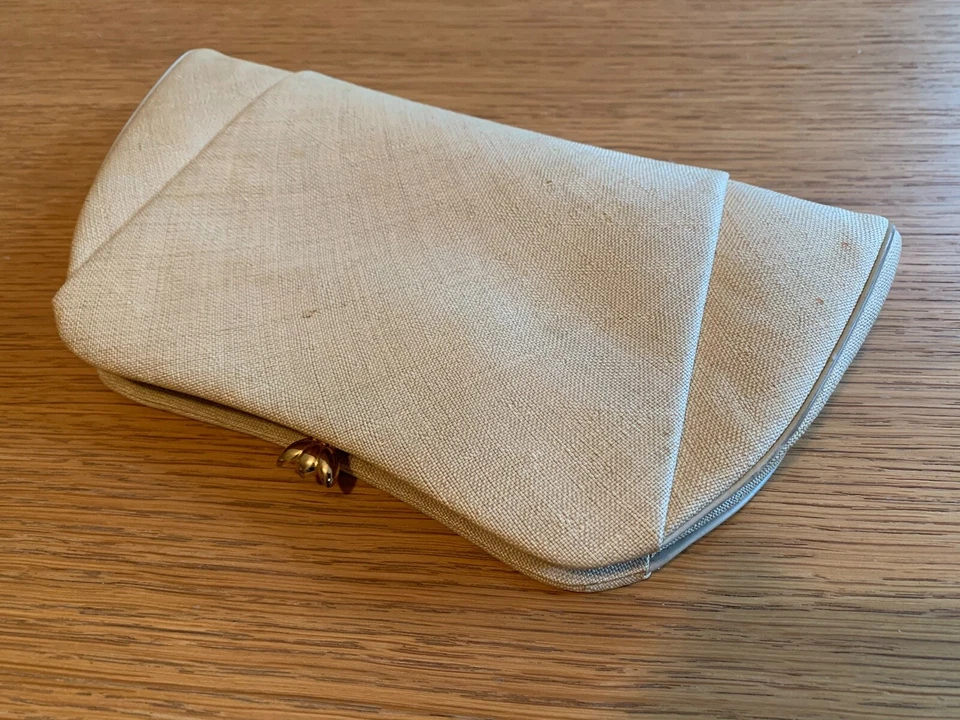 GERMAINE GUÉRIN PARIS ORIGINAL VINTAGE CLUTCH HANDBAG - image 2 of 4