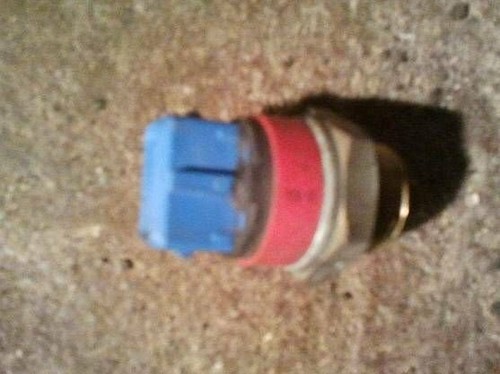 Citroen Xsara 97-00 N6 Temperatursensor Kühler Temperaturschalter Kühlerlüfter