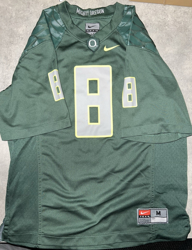 Nike Oregon Ducks Football Jersey Green #8 Kids Size M Team Oregon