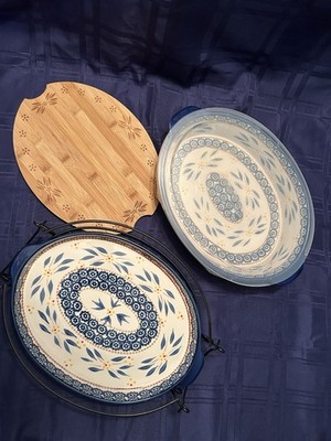 Temp-tations Oval & Round Baker Set Wire Racks Plastic Lid Bamboo Board 4-Pc