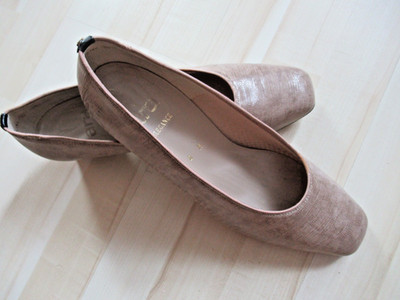 Damen Slipper Leder ARA Gr.42 H beige