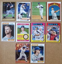 New York Mets - 100 plus SUPER card lot of Stars and Favorites - RCs and RELICS
