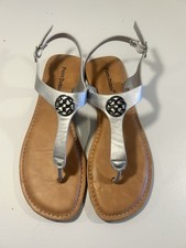Pierre Dumas Silver Metallic T Strap Women s Flat Sandals Size 6 Ankle Strap